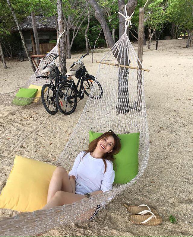 Bằng Kiều thân mật vợ cũ, Hoài Linh chạnh lòng thị phi - 15