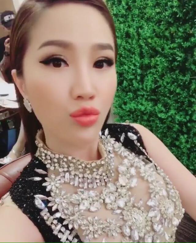 Bằng Kiều thân mật vợ cũ, Hoài Linh chạnh lòng thị phi - 8