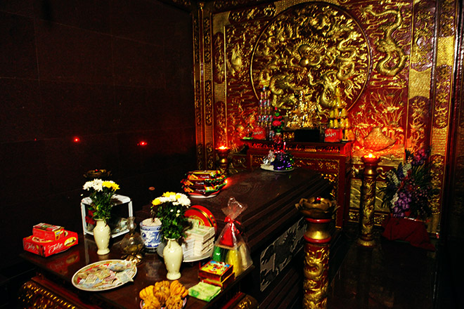 Khám phá &#34;kim tự tháp&#34; khổng lồ giữa &#34;làng tỷ phú&#34; quê lúa - 15