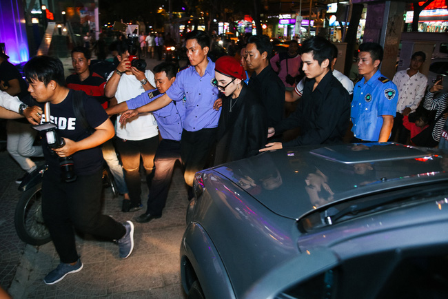 Vệ sỹ sao Việt: Sơn Tùng hào quang, Lương Bằng Quang bị tố "làm màu" - 3