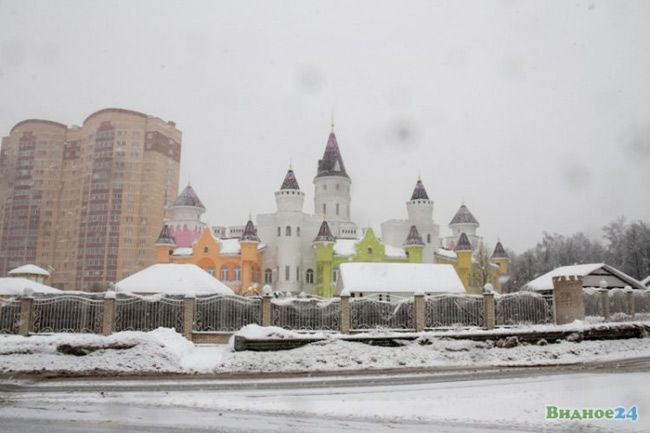 Đó cũng chính là nguồn cảm hứng để xây dựng lâu đài tuyệt đẹp trong câu chuyện cổ tích Công chúa ngủ trong rừng của Dissney.