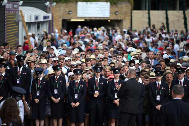 Tin nóng Wimbledon ngày 8: Federer “dọa” Nadal, Djokovic - 1