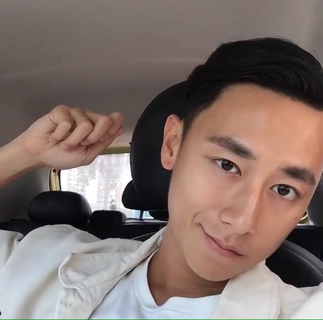 Vợ Lý Hải khoe ảnh cho con bú gây tranh cãi - 8