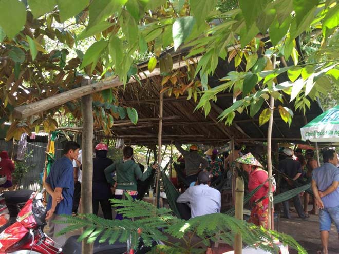 Người đàn ông chết trong tư thế bị trói chặt, miệng dán băng keo - 2