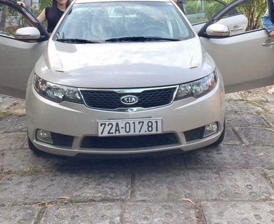 Cả nhà đi du lịch, trộm lẻn vào nhà bẻ khóa lấy ô tô - 2