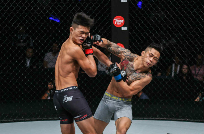 MMA: Võ sĩ gốc Việt &#34;vuốt râu hùm&#34; Nga, ôm mộng bá vương - 1