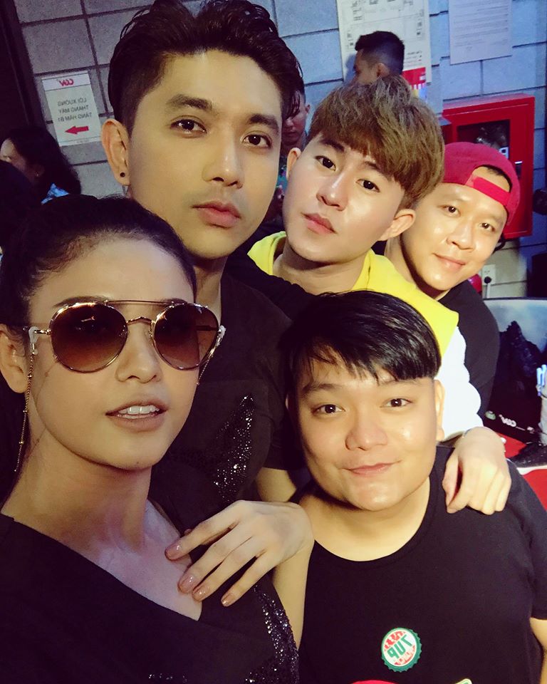 Phản ứng của Hà Hồ, Hạ Vi trước tin Cường đô la có người mới - 7