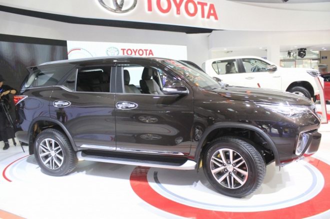Vì sao Toyota Fortuner không giảm giá nhưng vẫn đắt hàng? - 1