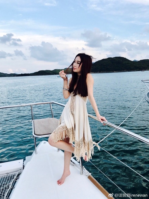 Cuộc sống xa hoa của sao phim 18+ trước khi ly thân chồng tỷ phú - 12