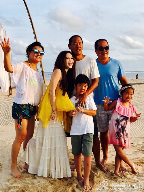 Cuộc sống xa hoa của sao phim 18+ trước khi ly thân chồng tỷ phú - 8