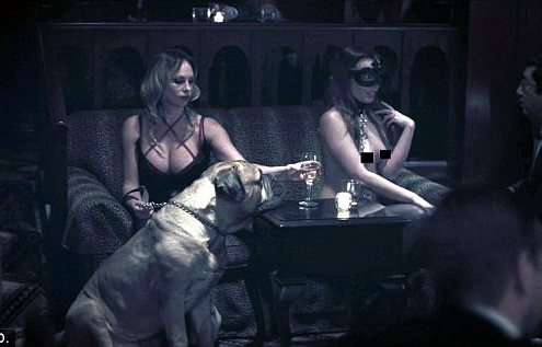 Sau phim 120 triệu đô, "Sắc đẹp vĩnh cửu" Blake Lively tiếp tục gây sốt - 4