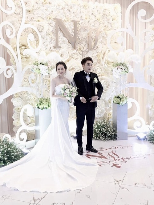 Dàn sao khủng dự đám cưới thành viên La Thăng, vắng mặt vợ chồng Khởi My - 1