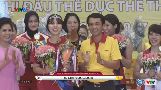 Bóng chuyền VTV Cup: Hoa khôi của xứ Hàn, Ngọc Hoa được vinh danh - 1