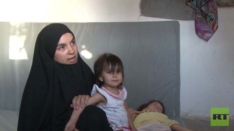 Vợ khủng bố IS kể lại cuộc sống địa ngục ở &#34;thủ đô&#34; Raqqa - 1