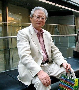 Tình càng già càng say nhờ hết tiểu đêm - 1