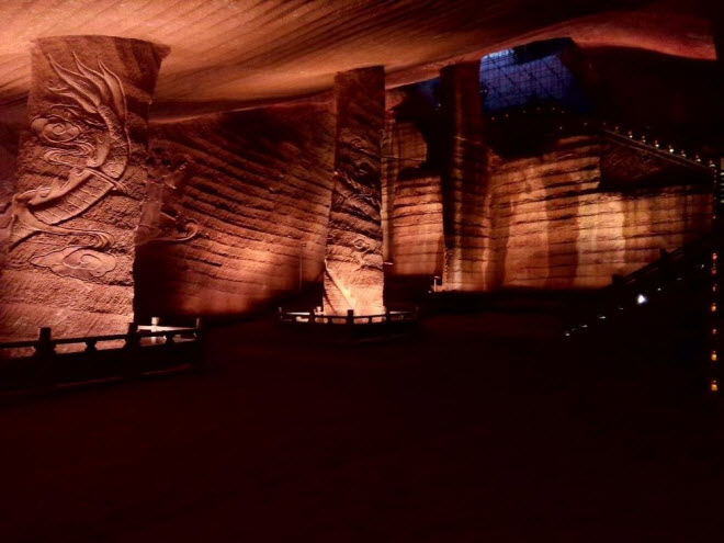 Bí ẩn về quần thể hang động nhân tạo khổng lồ ở TQ - 2