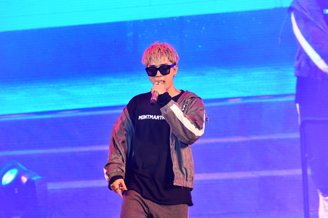 Thủy Tiên khoe dáng nuột nà, gây hiểu lầm vì đồ quá bó - 9