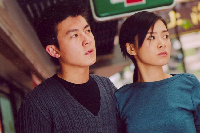 Không chỉ hoạt động chung công ty, cặp đôi Trần Quán Hy, Chung Hân Đồng còn chính thức "bén duyên" sau khi hợp tác chung trong phim Movie Targets năm 2004.