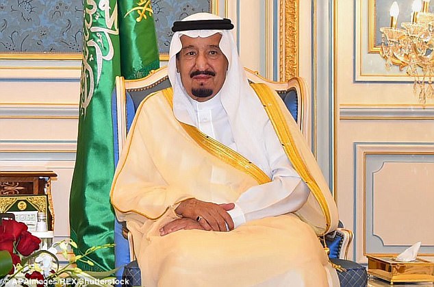 Video hoàng tử Ả Rập Saudi đánh người khiến vua giận dữ - 2