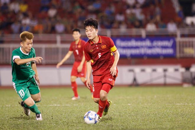 Sếp mới của Công Phượng trổ tài, U23 Việt Nam thắng vang dội - 1