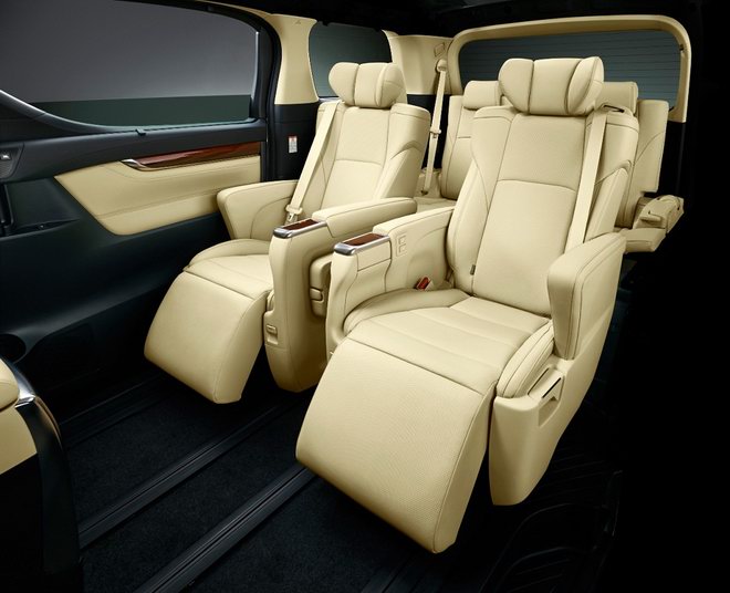 Xe 7 chỗ Toyota Alphard sắp ra mắt Việt Nam? - 2