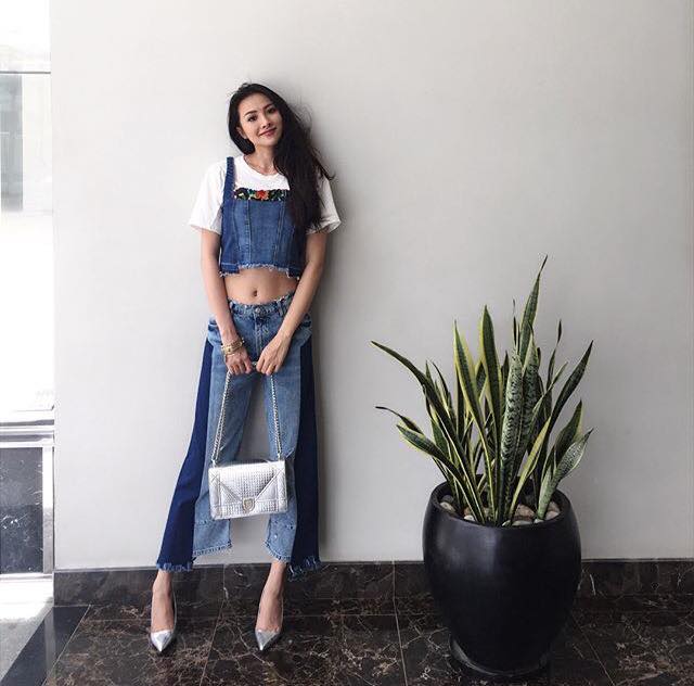 Phương Mỹ Chi lại đăng ảnh gợi cảm mặc tranh cãi - 7