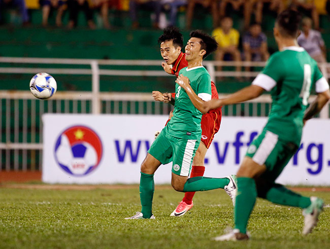 Văn Toàn & bàn thắng "nịnh" bạn gái xinh như hotgirl - 2