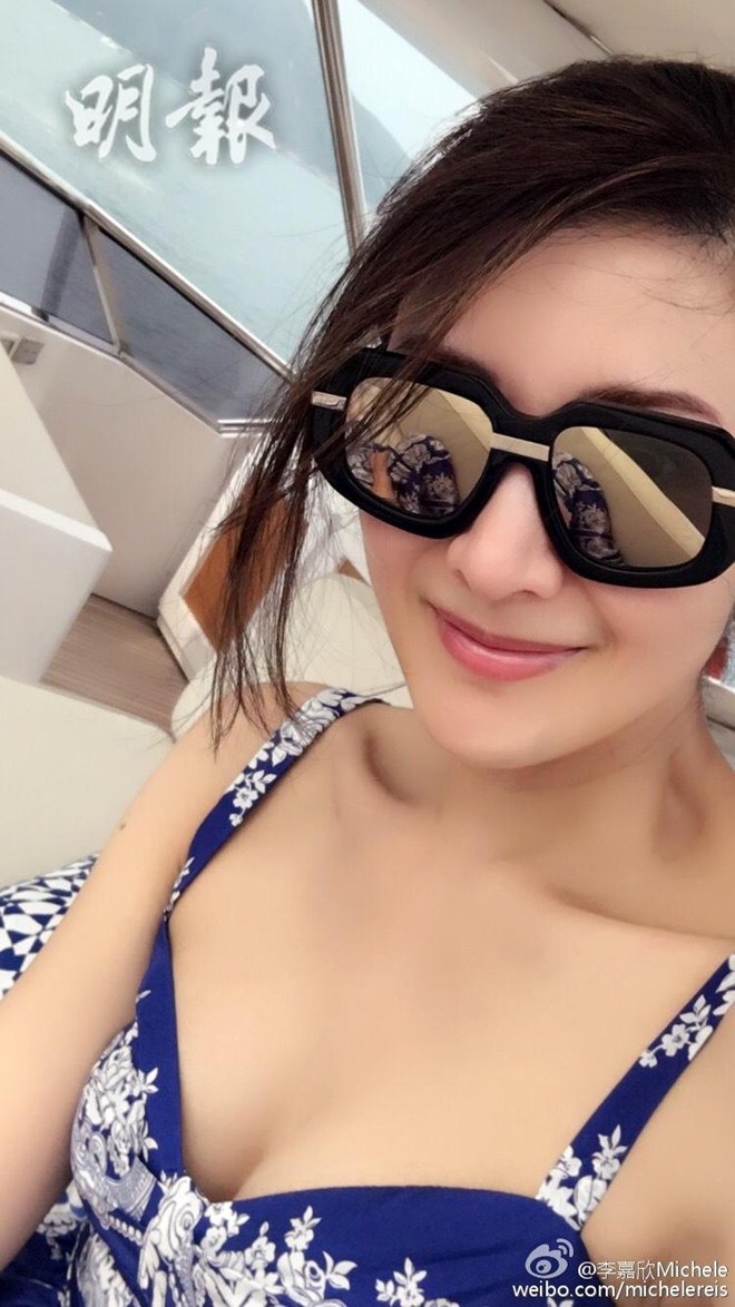 Sống trong nhung lụa, hoa hậu U50 trẻ đẹp như gái 18 - 11