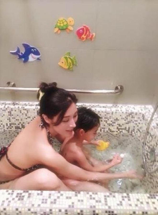 Sống trong nhung lụa, hoa hậu U50 trẻ đẹp như gái 18 - 6