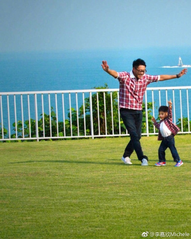 Sống trong nhung lụa, hoa hậu U50 trẻ đẹp như gái 18 - 7