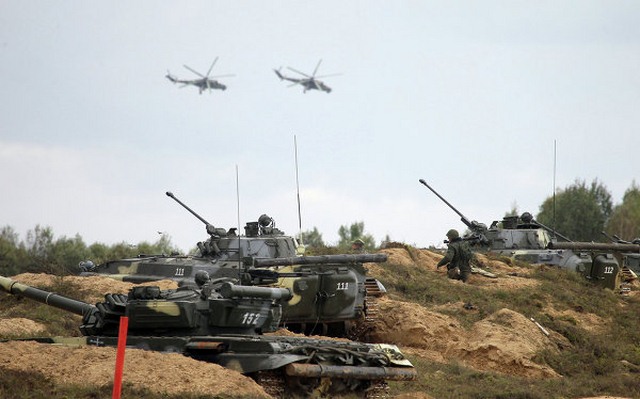 Tướng NATO khẳng định Nga đang chuẩn bị cho chiến tranh - 1