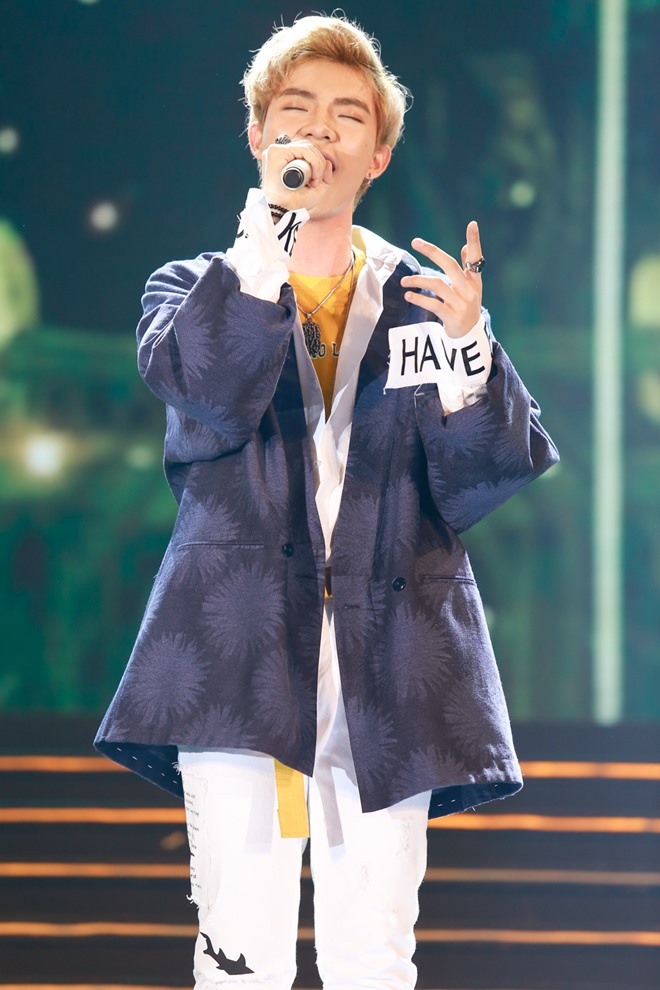 Cảnh tượng này khiến Mỹ Tâm suýt phát khóc ở sân vận động - 10