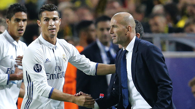 Real đấu MU: Zidane kêu trời vì mất Morata, &#34;chốt&#34; tương lai Ronaldo - 2