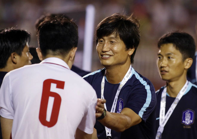HLV U23 Hàn Quốc: Công Phượng xuất sắc, hậu vệ Hàn Quốc không tệ - 1