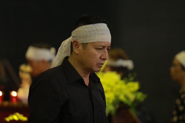 Dàn "Táo Quân" lặng lẽ đến chia buồn đám tang mẹ NS Chí Trung - 3