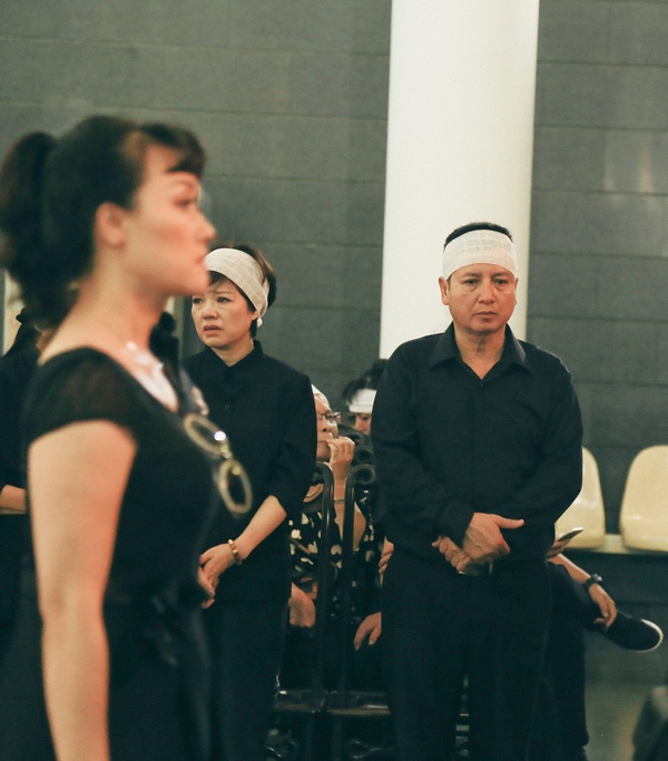 Dàn "Táo Quân" lặng lẽ đến chia buồn đám tang mẹ NS Chí Trung - 10