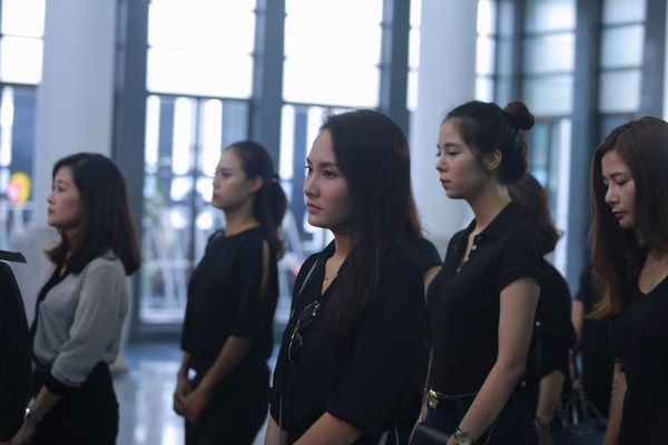 Dàn "Táo Quân" lặng lẽ đến chia buồn đám tang mẹ NS Chí Trung - 2