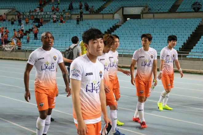 Xuân Trường: Học bóng đá xứ Hàn đấu dàn sao K-League - 1