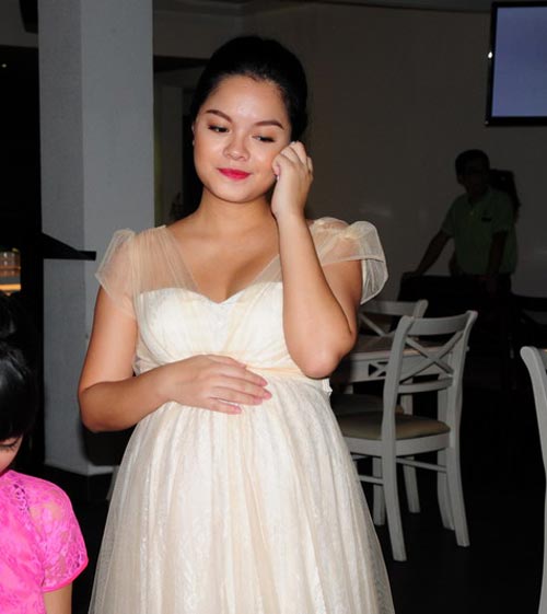 Mỹ nhân vòng 1 khiêm tốn, đến khi mang bầu ai nhìn cũng choáng - 13