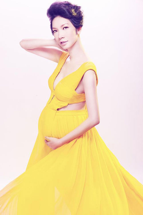 Mỹ nhân vòng 1 khiêm tốn, đến khi mang bầu ai nhìn cũng choáng - 15