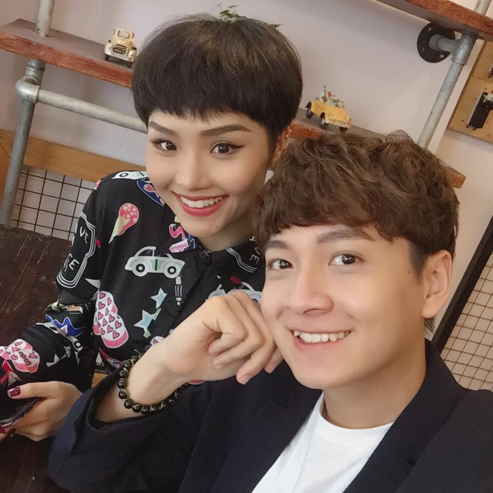 Hà Hồ chính thức lên tiếng chuyện yêu Kim Lý - 3