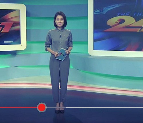 Nữ MC gắn bó 11 năm với VTV gợi cảm bội phần khi không lên sóng - 4