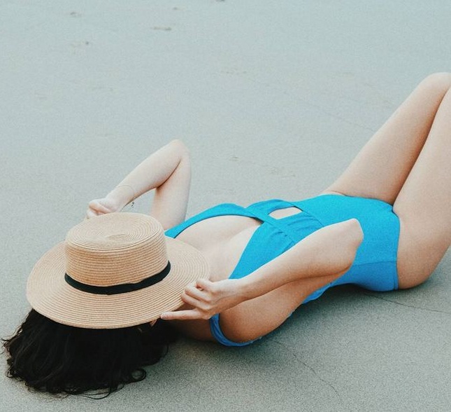 Nữ MC gắn bó 11 năm với VTV gợi cảm bội phần khi không lên sóng - 10