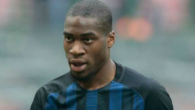 Lập "siêu phẩm" phản lưới, SAO Inter gây sốt mạng xã hội - 1