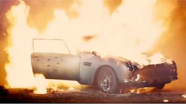 Cảnh cháy nổ trong Skyfall 2012 thực chất chỉ là một chút kỹ xảo dành cho chiếc Aston Martin DB5 tuyệt đẹp của James Bond.
