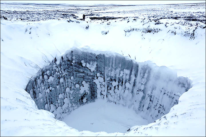 Hố tử thần “trỗi dậy” ở Siberia đe dọa sự sống hành tinh - 1
