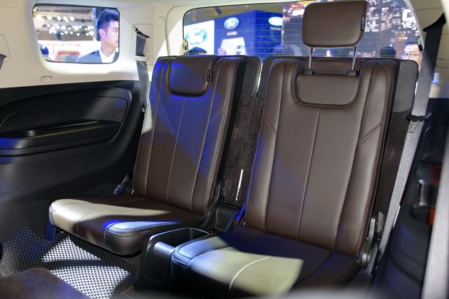 Chevrolet Trailblazer đặt chân đến thị trường Việt Nam - 7