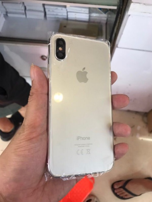 Bất ngờ lộ ảnh iPhone 8 với viền benzel trắng, camera sau kép - 2