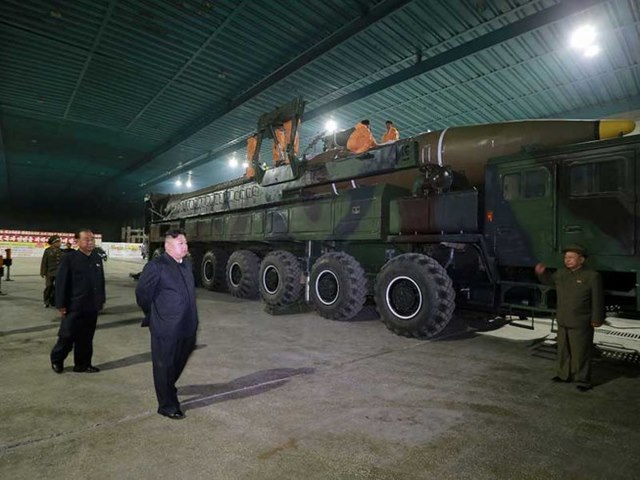 Nghi vấn tên lửa Triều Tiên có điểm chí tử - 1