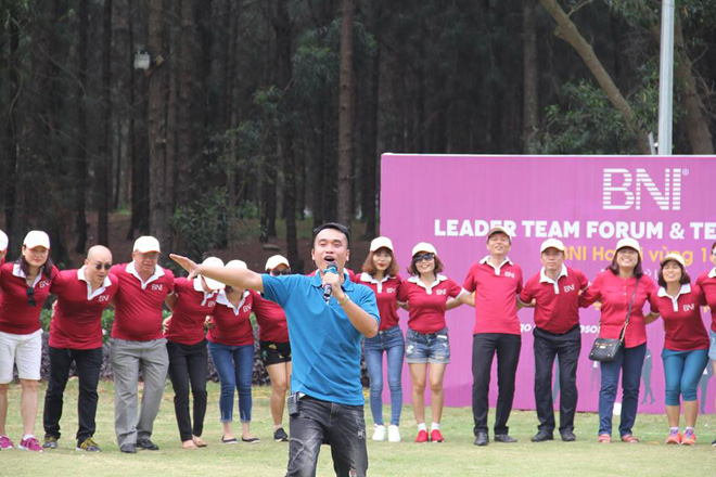 Tiến Vũ - MC đang khiến cư dân mạng dậy sóng - 3